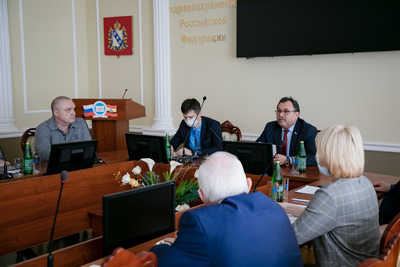 MEETING OF THE RECTOR OF KSMU V.A.LAZARENKO WITH HEADS OF CLINICAL DEPARTMENTS OF THE UNIVERSITY WITH PARTICIPATION OF THE CHIEF DOCTOR OF THE KURSK REGIONAL CLINICAL HOSPITAL V.D. LUTSENKO