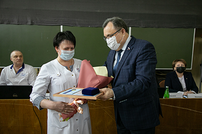 RECTOR OF KSMU PRESENTED AWARDS TO EMPLOYEES OF BME KURSK REGIONAL CLINICAL HOSPITAL