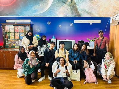 INTERNATIONAL STUDENTS VISITED THE PLANETARIUM