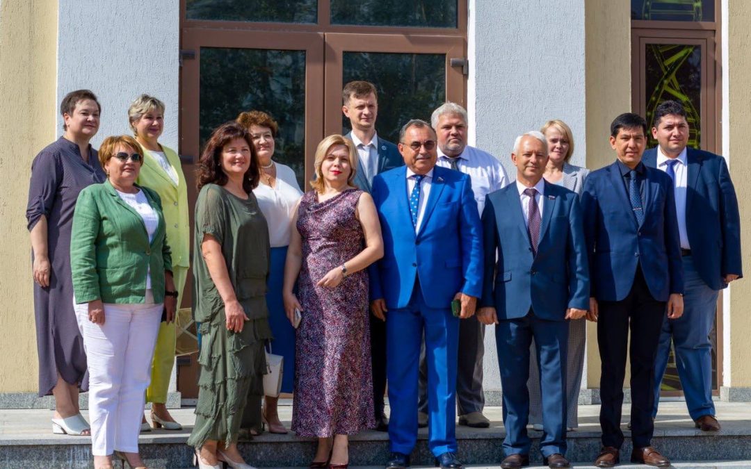 The solemn assembly at the Kursk Medical University.