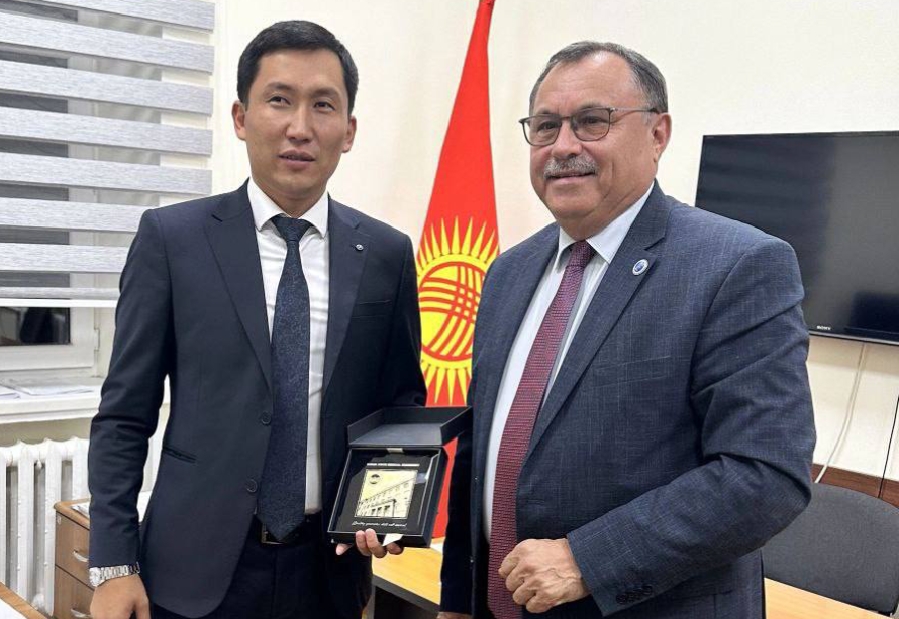 WORKING MEETING OF THE RECTOR OF KSMU AT THE MINISTRY OF HEALTH OF KYRGYZSTAN