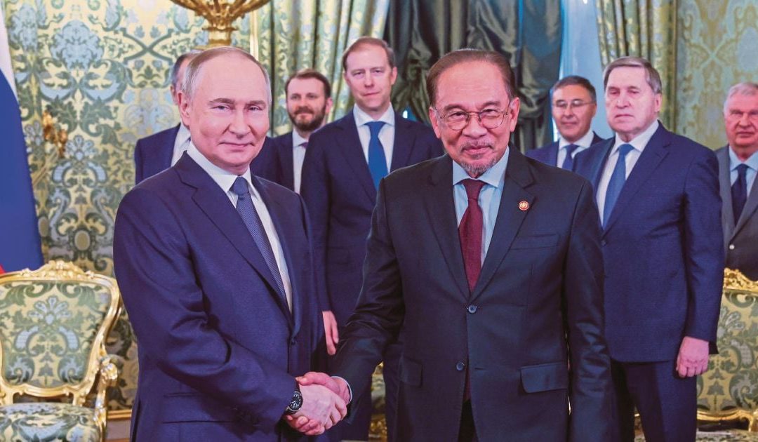 Россия стремится укрепить связи с АСЕАН под председательством Малайзии